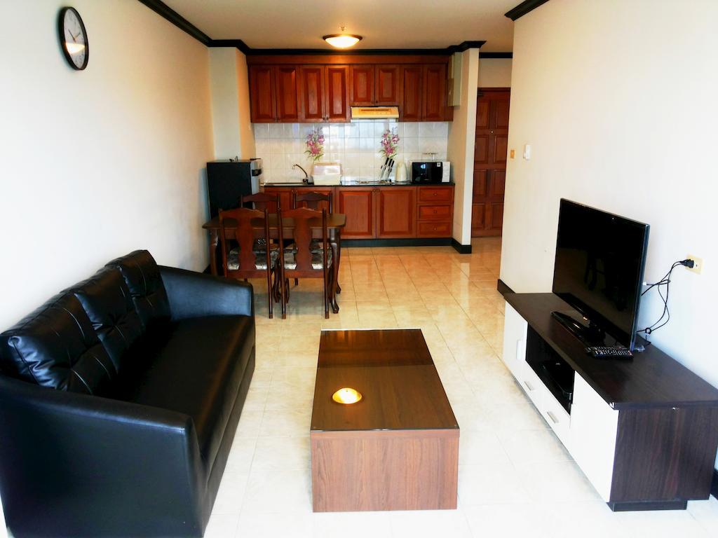 Patong Tower By United 21 Thailand Room photo